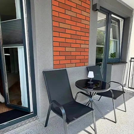Borowska 268 Z Balkonem I Parkingiem Breslau