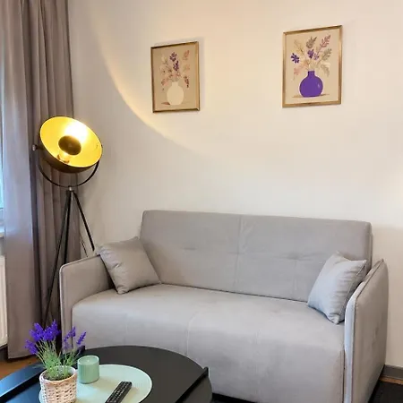 13 Borowska 268 *