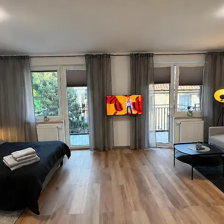Borowska 268 Z Balkonem I Parkingiem Apartment *